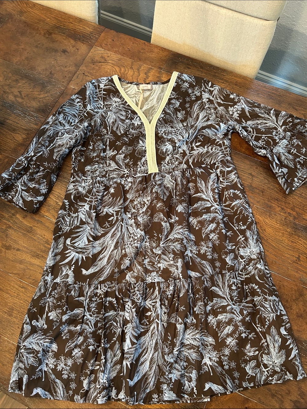 Saiph NWT Made in Italy Brown Floral Tiered Short Dress Ivory Metallic Trim L